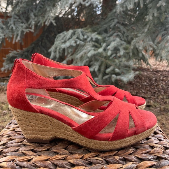 Sofft suede Espadrille Platform Strappy Back Zipper Closure Wedge Sandals - Picture 2 of 10